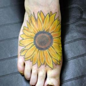 Незабравка татуировка Мъжки татуировки на цветя: снимки и скици